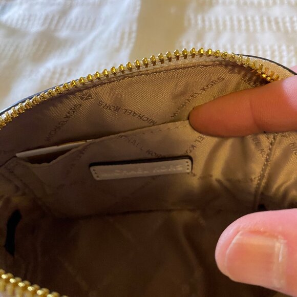 Michael Kors Jet Set Paris Travel Pouch Combo - Picture 9 of 10